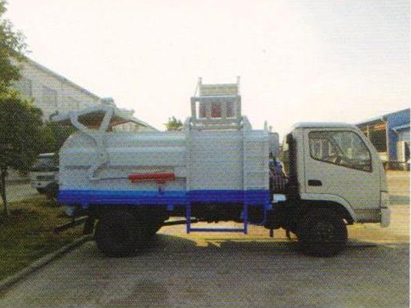KGW5061ZYS3型側(cè)壓縮式垃圾車(chē)